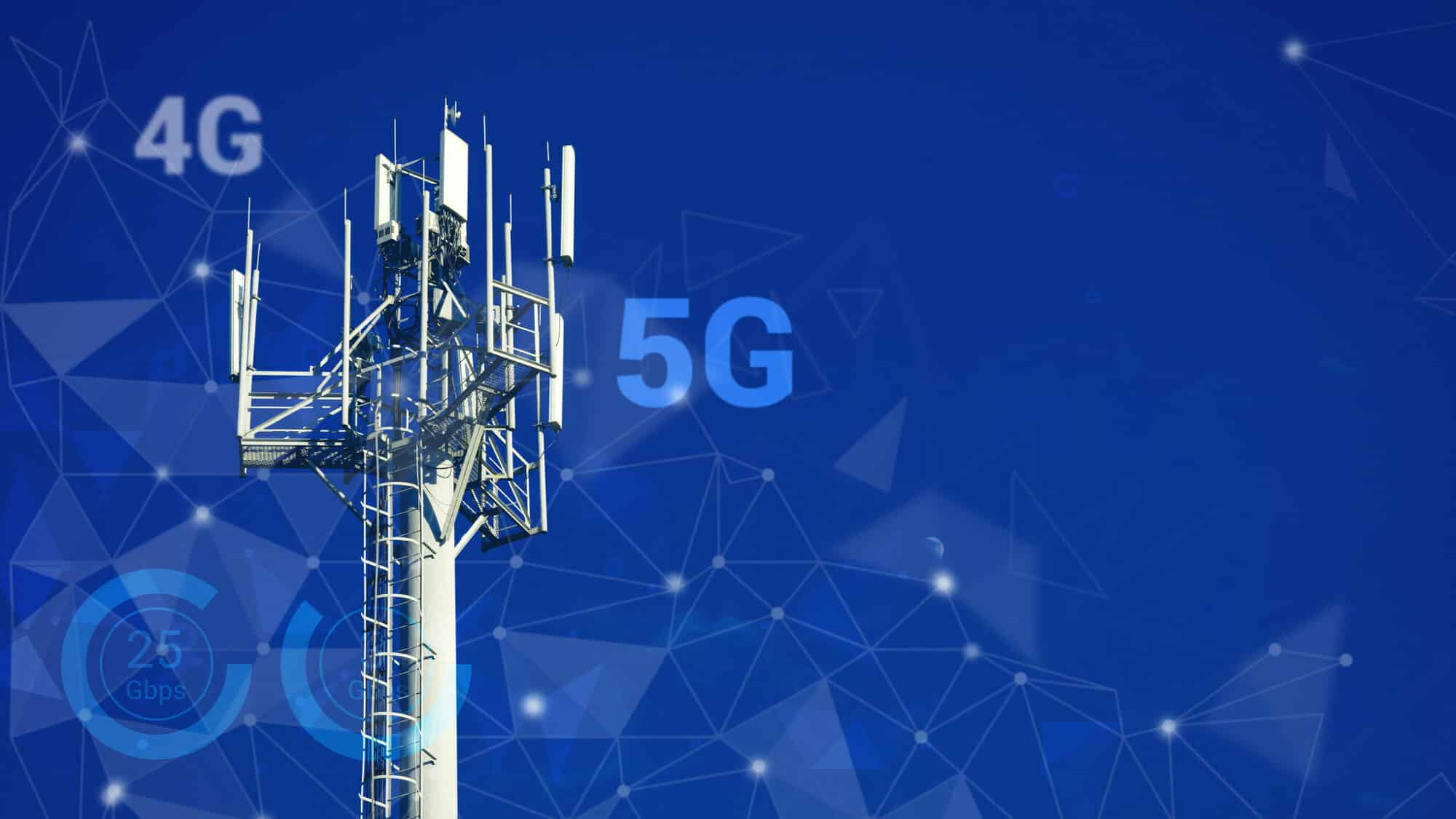 5G cell tower with fiber-to-the-antenna infrastructure 5G cell tower with fiber-to-the-antenna infrastructure