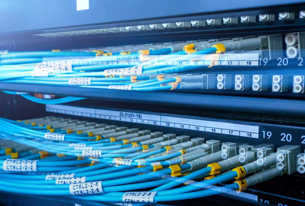 copper and optical fiber hybrid cabling